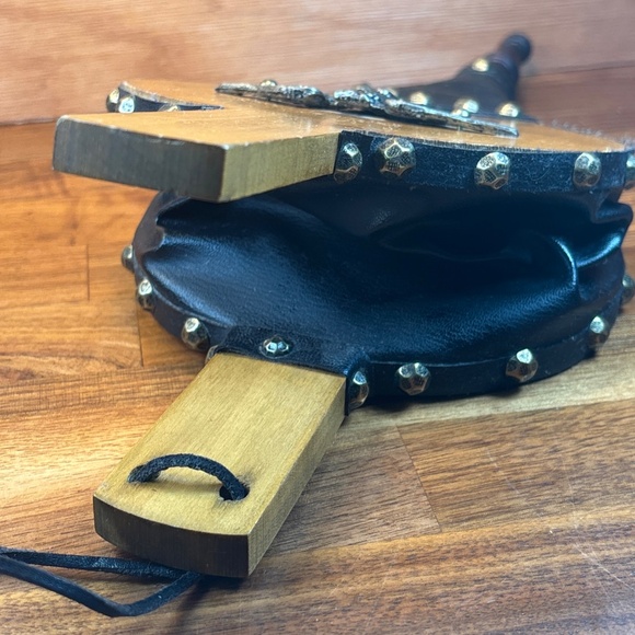 Vintage LEATHER & Wood BELLOW Fireplace Blower Fan Metal EAGLE emblem 14” Long - Picture 6 of 8